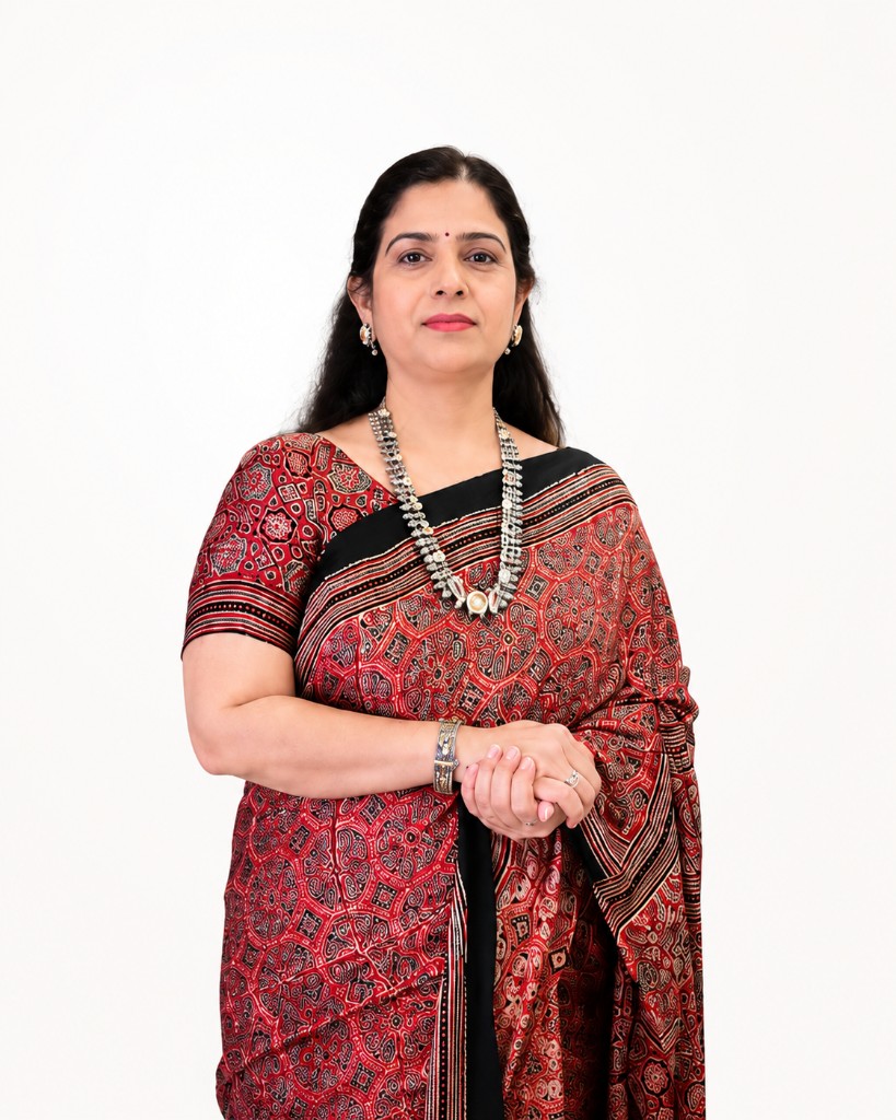 Dr. Veena Maru - Ayurvedacharya, Panchkarma Specialist & Clinical Nutritionist, Rajkot